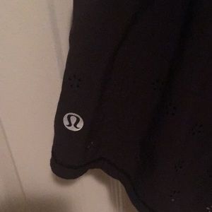 lululemon athletica Shorts - Lululemon black flower shorts sz 4 59511 lululemon athletica Shorts - Lululemon black flower shorts sz 4 59511